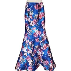 Ellie Wilde Blue Floral Trumpet Skirt Size 4 Prom Wedding homecoming